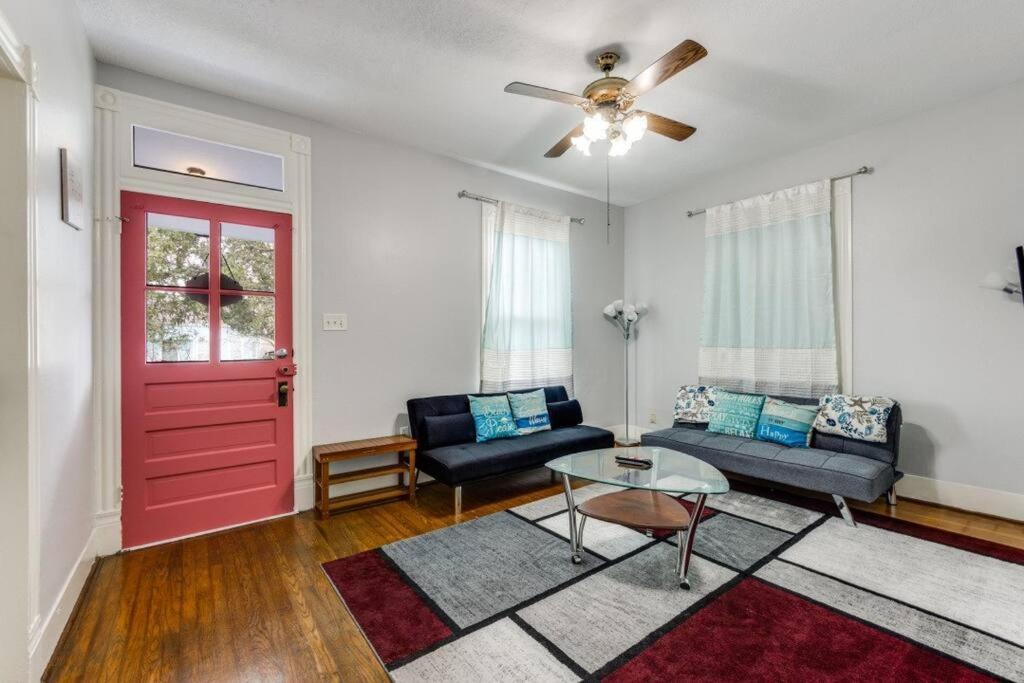 Cozy Sea Breeze Bungalow - 2 Mins To The Beach Galveston Buitenkant foto
